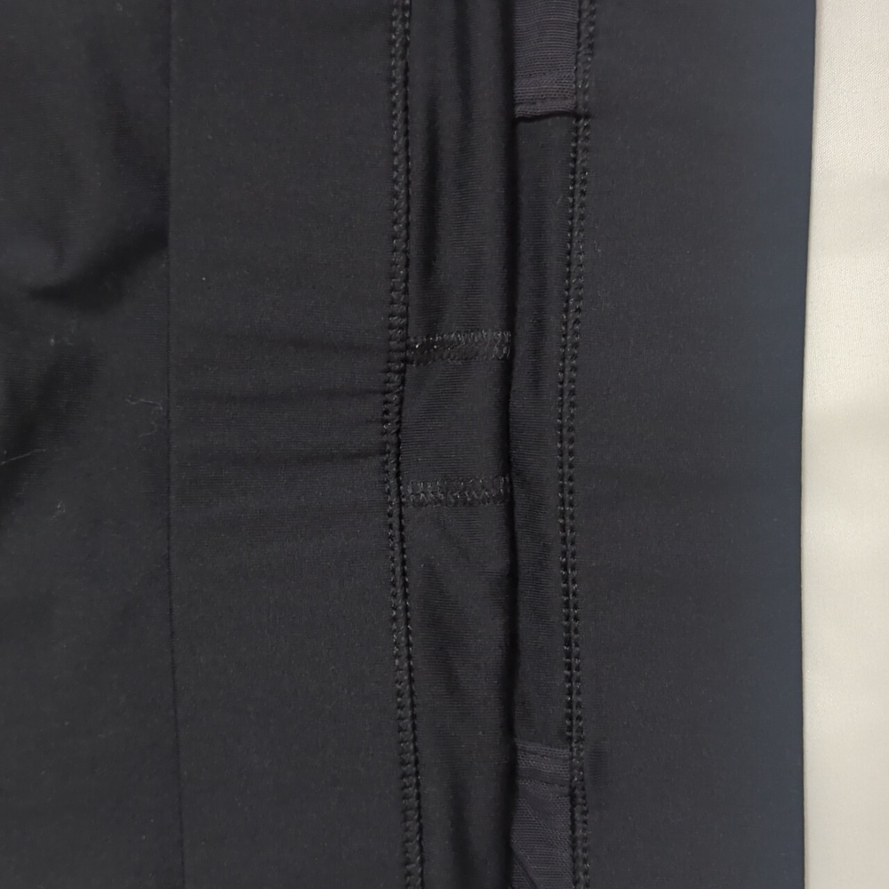 Fabletics Black Sports Bra - Picture 9 of 15
